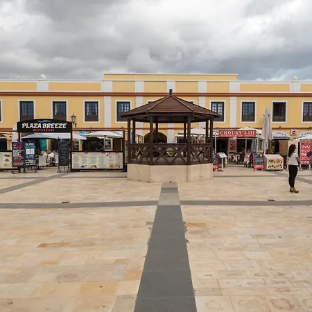 2 Modern Flats Near Playa San Blas *