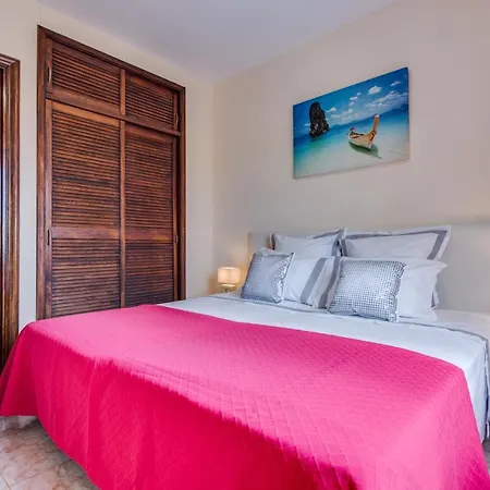 2 Modern Flats Near Playa San Blas * Σαν Μιγκέλ ντε Αμπόνα